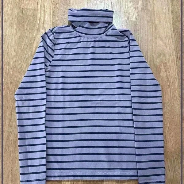 Long sleeve t-shirt rolled collar purple with black stripes Bilook brand size 10 years – photo 3